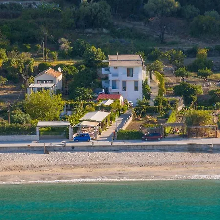 Aridas At The Διαμέρισμα
