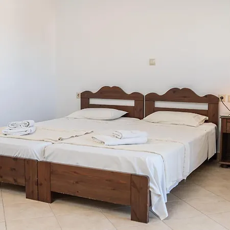 Apartment Aridas At The *